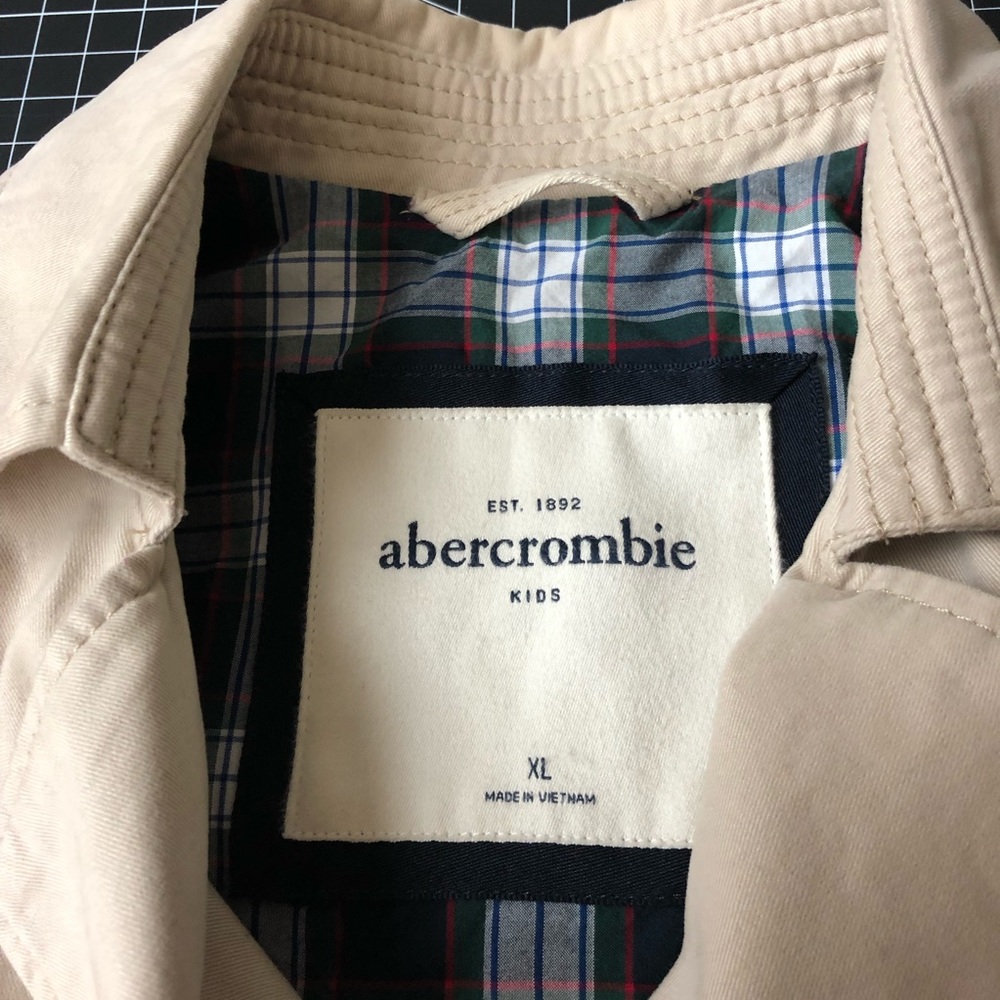 Abercrombie beige jacket - Picture 2 of 7